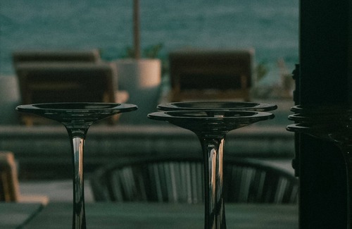Isla Navidad Apartment | Oceanfront Condo for 6 with Pool & Kitchen Amenities