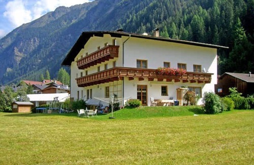 Feichten Apartment | Relax in Room 207 at Haus Alpina - Family-Friendly Stay