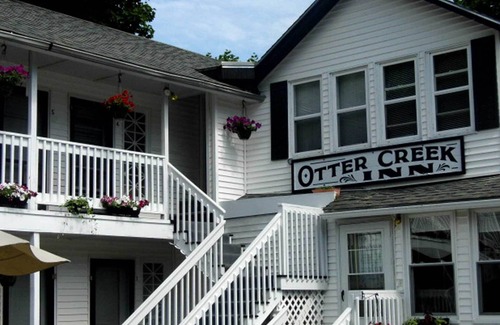 Otter Creek Apartment | Discover Room 3 at Otter Creek Inn - Rated 9.4/10!