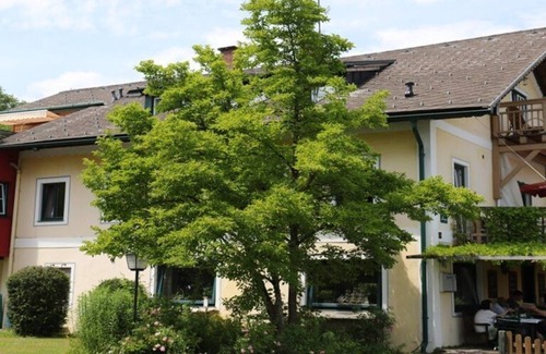 Attersee Cottage | Oceanfront Room 3 at Haus Berndt - Family-Friendly Retreat