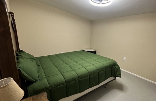 Italy Cabin | Cozy Room #3 - 20 Mins to Downtown Waxahachie, Perfect for 2