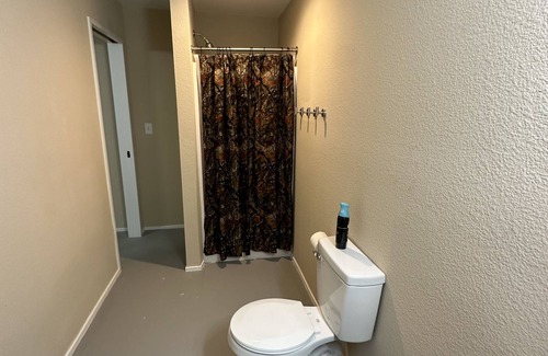 Italy Cabin | Cozy Room #3 - 20 Mins to Downtown Waxahachie, Perfect for 2