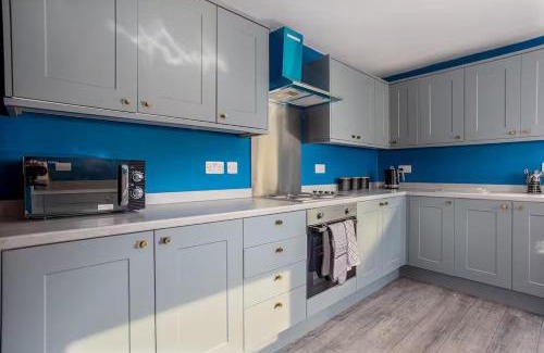 Llandudno House | Room 4, 23 Deganwy Avenue