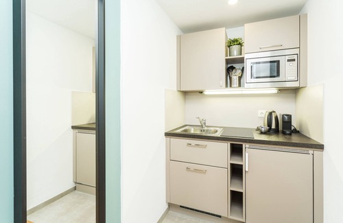 Loretto Apartment | Cozy Room 4 & 5 Apartments with Pool and Ocean Views