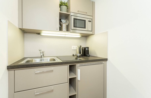 Loretto Apartment | Cozy Room 4 & 5 Apartments with Pool and Ocean Views