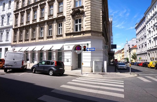 Reinprechtsdorf House | Discover Room 55: Guest Rated 9/10 for Your Stay