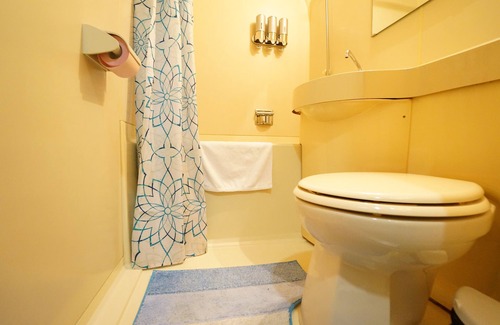 Hida Takayama Onsen Apartment | Relaxing Room at Tomato Takayama Station with Spa & Hot Tub