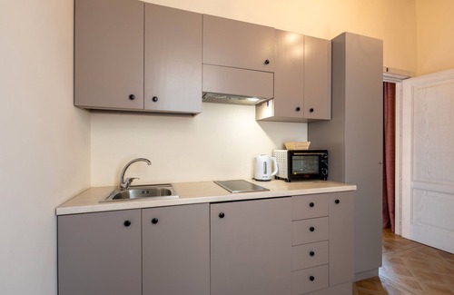 Licata Apartment | Room 'Al Duomo - Camera Tripla' with Shared Terrace, Wi-Fi and Air Conditioning