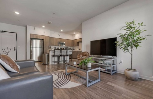 Chico Apartment | Cozy Room and Bathroom in Shared Apartment with Spa