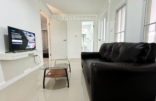 Ayutthaya House | Unforgettable Stay at Baan Khunphiphit Homestay - 10/10 Rating