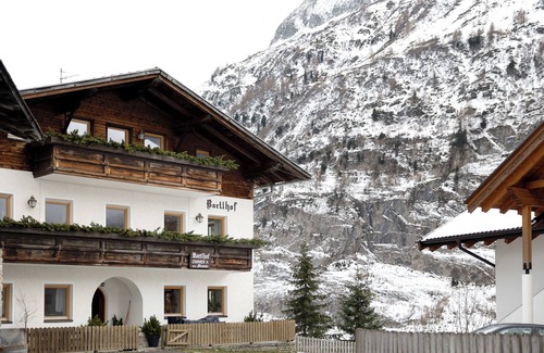 Val di Vizze Apartment | Room 'Bartlhof Ralsspitz' with Mountain View, Shared Terrace and Wi-Fi