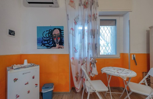 Manduria Apartment | Room 'Camera 4' with Shared Garden, Wi-Fi and Air Conditioning
