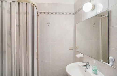 Ranzo Other | Room 'Camera Cristina' with Sea View, Shared Garden and Wi-Fi