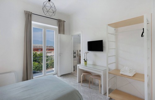 Pagani Bed & Breakfast | Room 'Camera Matrimoniale Pagani' with Shared Terrace, Wi-Fi and Air Conditioning