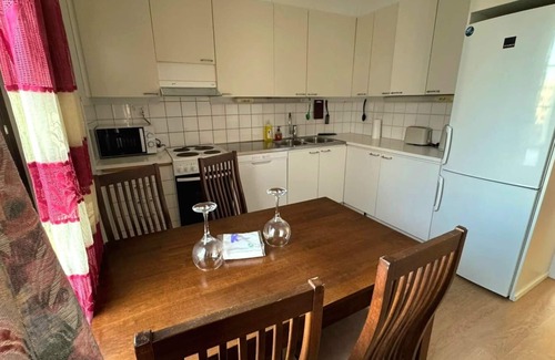 Espoo House | Room-cozy Double Bedroom in Espoo