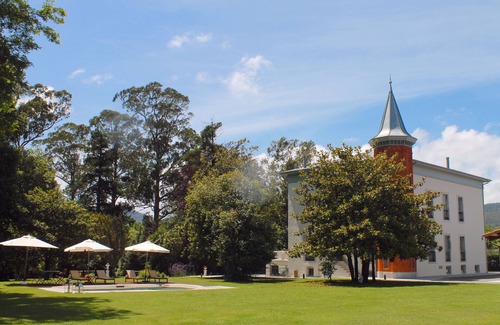 Muros de Nalon Apartment | Room 'Doble Deluxe' with Shared Pool, Shared Terrace and Wi-Fi