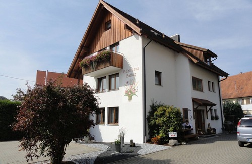 Sipplingen Apartment | Room 'Dreibettzimmer Mit Dusche Und Wc 1' with Balcony and Wi-Fi