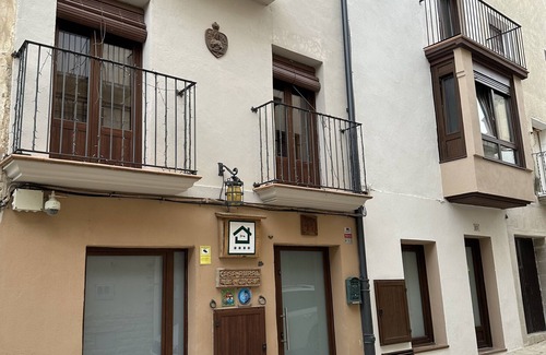 Lerin House | Room 'El Tordo' with Mountain View, Wi-Fi and Air Conditioning