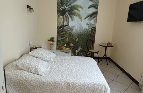 Senas Bed & Breakfast | Room for rent per night(S)(max 4)