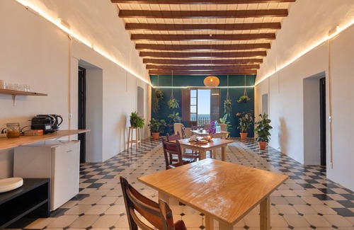 Tordera Apartment | Room 'Habitaciòn 1' with Sea View, Shared Terrace and Wi-Fi