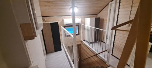 Kaarina House | Cozy Room in Furnished Apartment with Kitchen Access