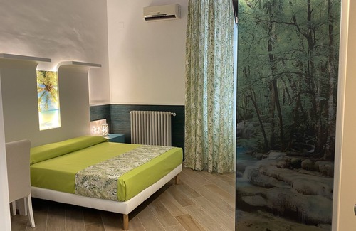 Giovinazzo House | Cozy B&B Triple Room Just Steps from the Sea