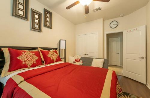 Leander House | Room in blessed Home with sofa bed and private bath