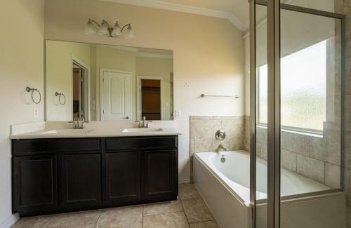 Leander House | Room in blessed Home with sofa bed and private bath