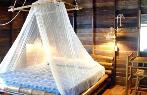 Nuea Khlong House | Family-Friendly Room in Bungalow - Experience Koh Pu's Charm
