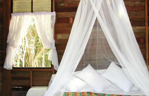 Nuea Khlong House | Family-Friendly Room in Bungalow - Experience Koh Pu's Charm