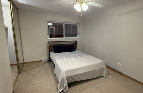 Des Plaines Apartment | Room in Des Plaines Near O'hare