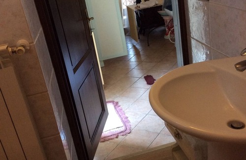 Gallicano nel Lazio House | Relaxing Room in a Villa Surrounded by Scenic Park
