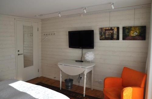 Ekestad Bed & Breakfast | Top-Rated Room in Ekestad with Hot Tub & Breakfast