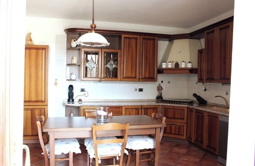 Grazzano Badoglio House | Cozy Guest Room at La Culla Tra I Vigneti with Pool & Spa