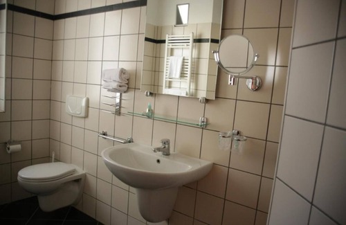 Alba House | Comfortable Double Room in Alba with Pool Access