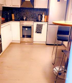 Itainen District Apartment | Convenient Room Near Helsinki: Budget-Friendly Stay
