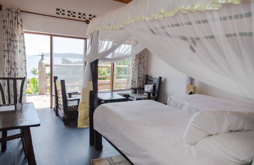 Buhongo Hotel | Cozy Room at Rushel Kivu Resort with Breakfast Included