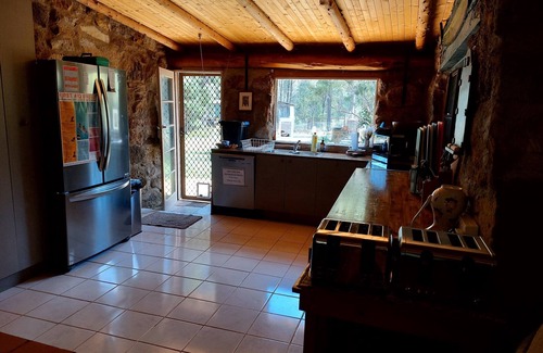 Gungal House | Cozy Remote Stone Cottage with Plunge Pool & Sauna