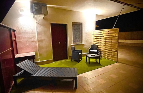 Capaccio-Paestum Apartment | Room 'La Fiesta' with Sea View, Wi-Fi and Air Conditioning
