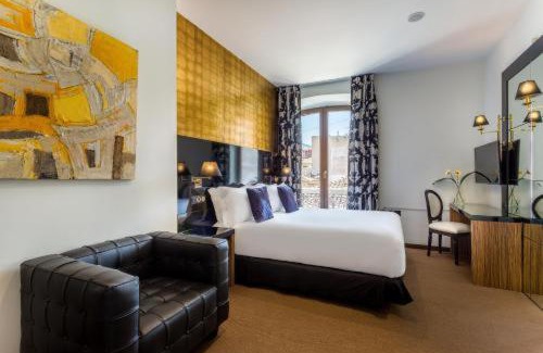 Granada City Center Hotel | Experience Room Mate Leo: 4-Star Oceanfront Escape