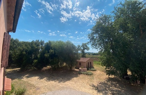 Gavorrano Apartment | Room 'Oliva' with Shared Garden and Wi-Fi