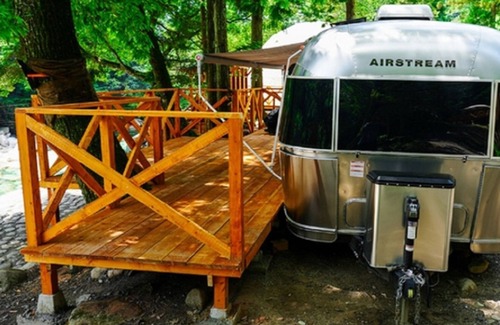 Higashiomi RV Rental | Family-Friendly Stay in Higashiomi City, Shiga - Kitchen Access