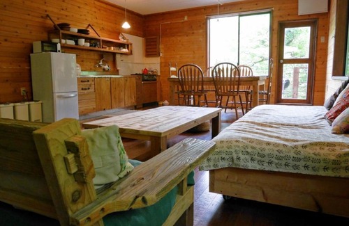 Jana House | Spacious Cotenti Room for 1-8 Guests in Okinawa