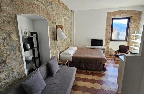 Potenza House | Essential Room & Parking in Centro Città - Pet Friendly Stay