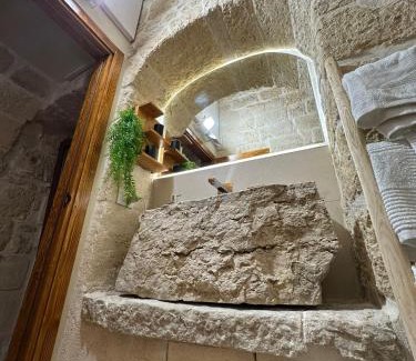 Corato House | Exceptional Room Pietra Bianca with Breakfast & Family Amenities