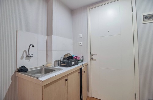 Dramaga House | Cozy Room Rendi @ Apt Dramaga Tower with Breakfast Included