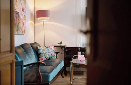 Kiechlinsbergen Apartment | Room 'Spätburgunder' with Shared Courtyard, Wi-Fi/incl. Breakfast