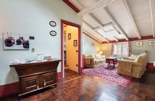 Iseo Apartment | Room 'Suite Con Vista Montagna' with Wi-Fi