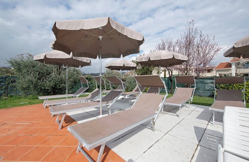 Pieve Vecchia Apartment | Room 'Swan Matrimoniale Brown' with Shared Pool, Wi-Fi and Air Conditioning