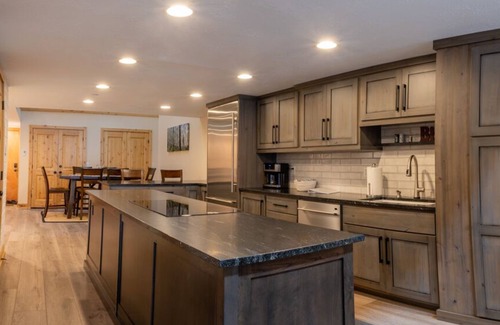 North Park City House | Relax and Unwind in Historic Park City Near Resort Access
